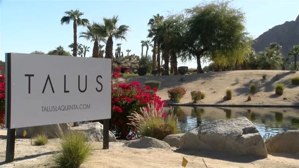 venue/architecture
Entrada a Talus La Quinta, un desarrollo inmobiliario de lujo. Inmobiliare Summits destaca proyectos de real estate en México y LATAM.