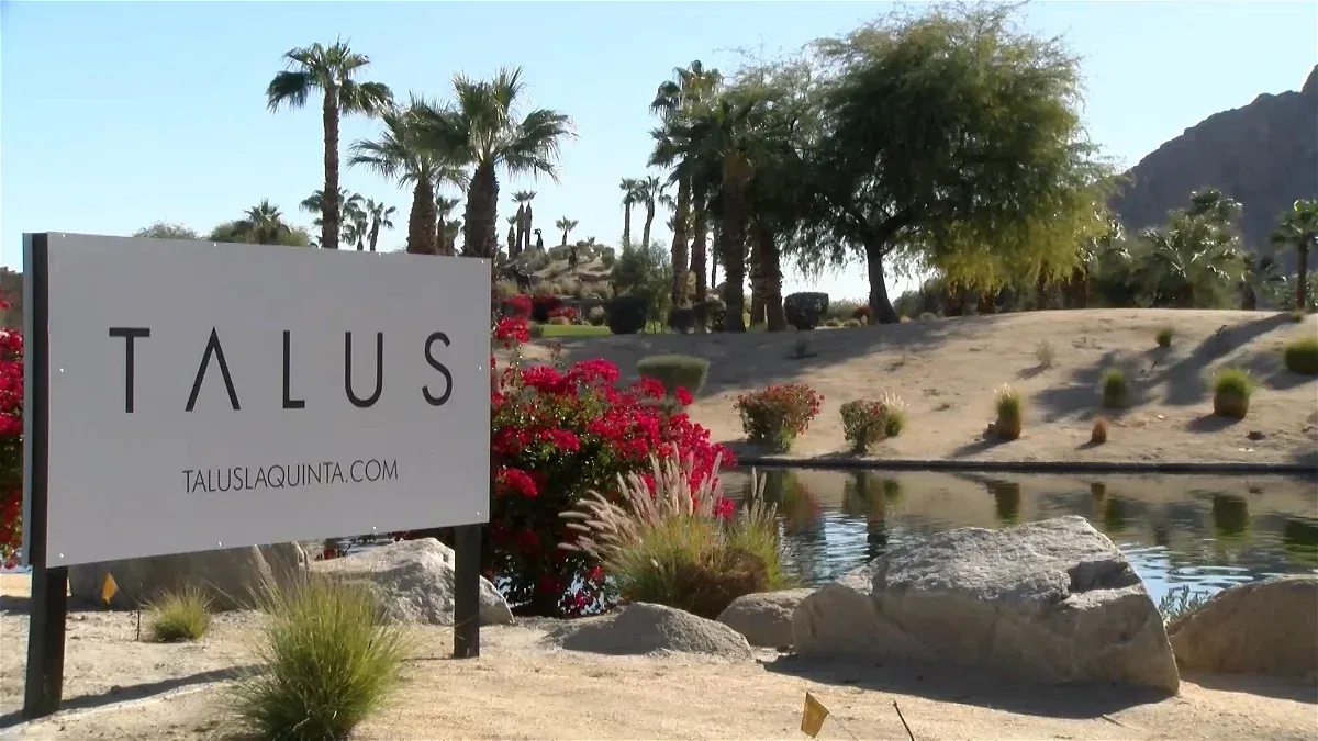 venue/architecture
Entrada a Talus La Quinta, un desarrollo inmobiliario de lujo. Inmobiliare Summits destaca proyectos de real estate en México y LATAM.