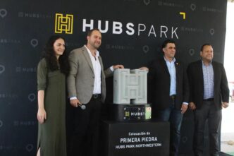 Sponsors/Branding.

Colocación primera piedra Hubspark Northwestern. Panelistas en evento Inmobiliare Summits, real estate, México, LATAM.