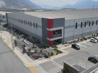 venue/architecture
Vista exterior de un edificio industrial en Monterrey, México. Espacio para conferencias Inmobiliare Summits real estate.