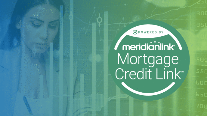 Sponsor/Branding.

Mujer toma notas con gráfico y logo de MeridianLink. Patrocinador Inmobiliare Summits, evento de real estate en México y LATAM.