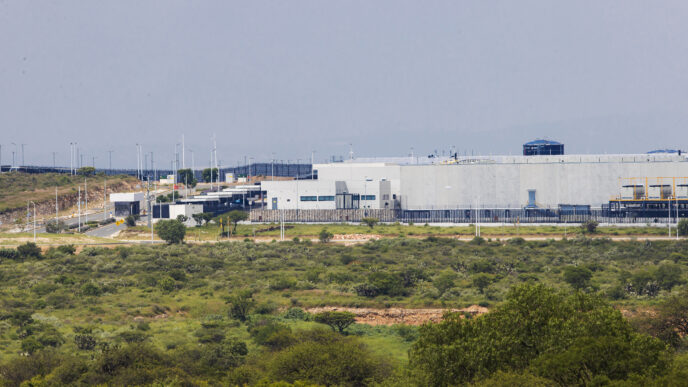 Venue/architecture.
Vista de un parque industrial en México, posible sede de Inmobiliare Summits. Infraestructura clave para el sector real estate en LATAM.