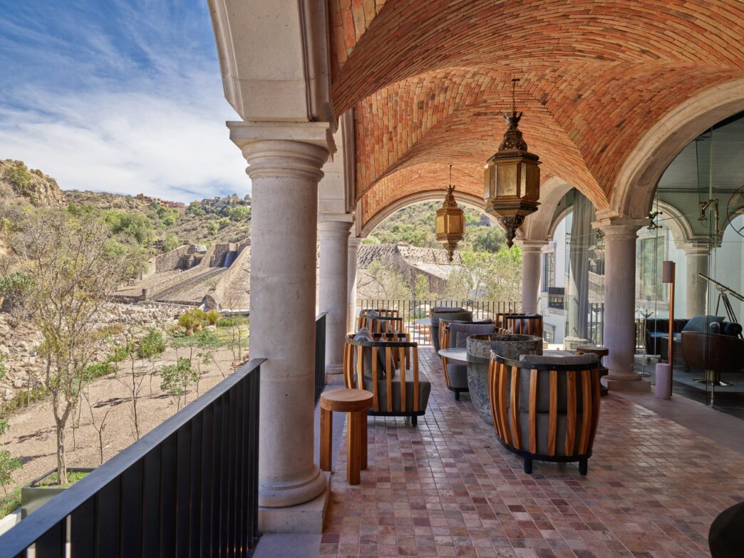 venue/architecture

Vista del lujoso venue en México, sede de Inmobiliare Summits. Diseño elegante para conferencias y eventos de real estate en LATAM.