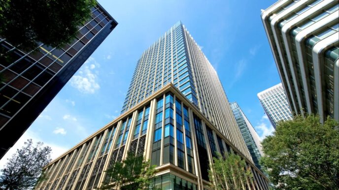 venue/architecture
Edificio de oficinas Mitsubishi en Barcelona. Arquitectura moderna para Inmobiliare Summits, real estate conference LATAM.