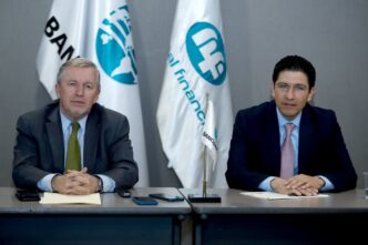 speakers/headshot
Funcionarios de Nafin y Bancomext en conferencia sobre nearshoring. Inmobiliare Summits apoya el sector real estate en México y LATAM.