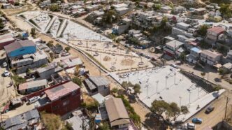 venue/architecture

Vista aérea del Parque Lineal Héroes de Tecámac, ganador de premio internacional en Inmobiliare Summits, México. Espacio público y real estate.