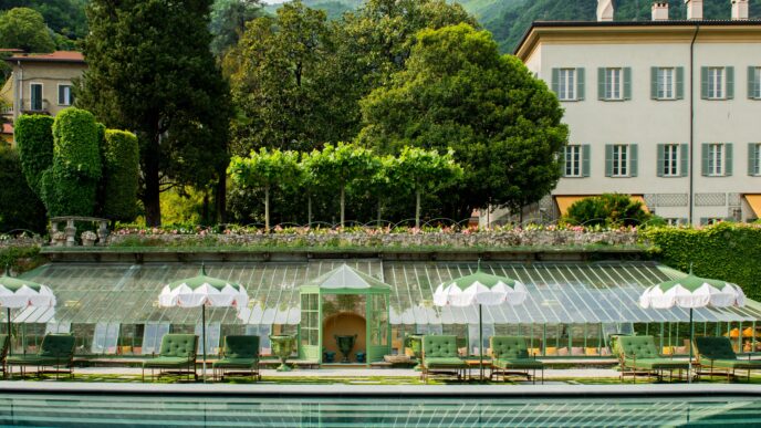 Venue/architecture.

Vista de un elegante lugar al aire libre con piscina. Inmobiliare Summits selecciona los mejores venues para sus conferencias de real estate en LATAM.