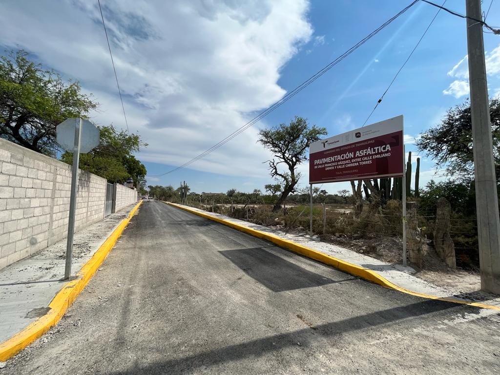 venue/architecture

Nueva calle pavimentada en Tampico, Tamaulipas. Infraestructura urbana para el desarrollo de bienes raíces y vivienda vertical en la ciudad de México.