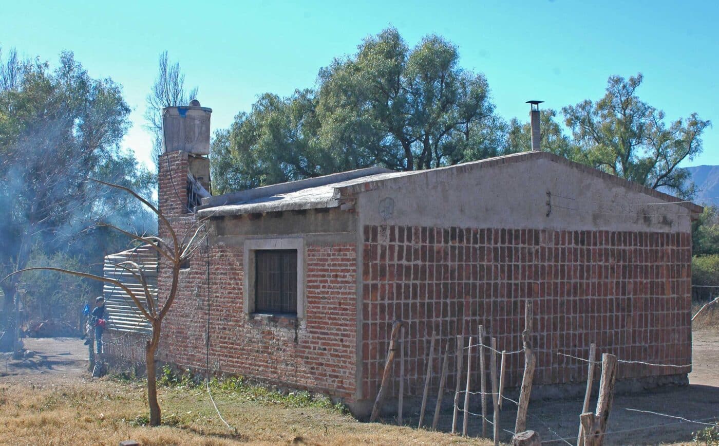 venue/architecture

Vivienda de ladrillo en construcción, parte del Plan Semilla en Argentina. Iniciativa de real estate para el desarrollo urbano y social en LATAM.