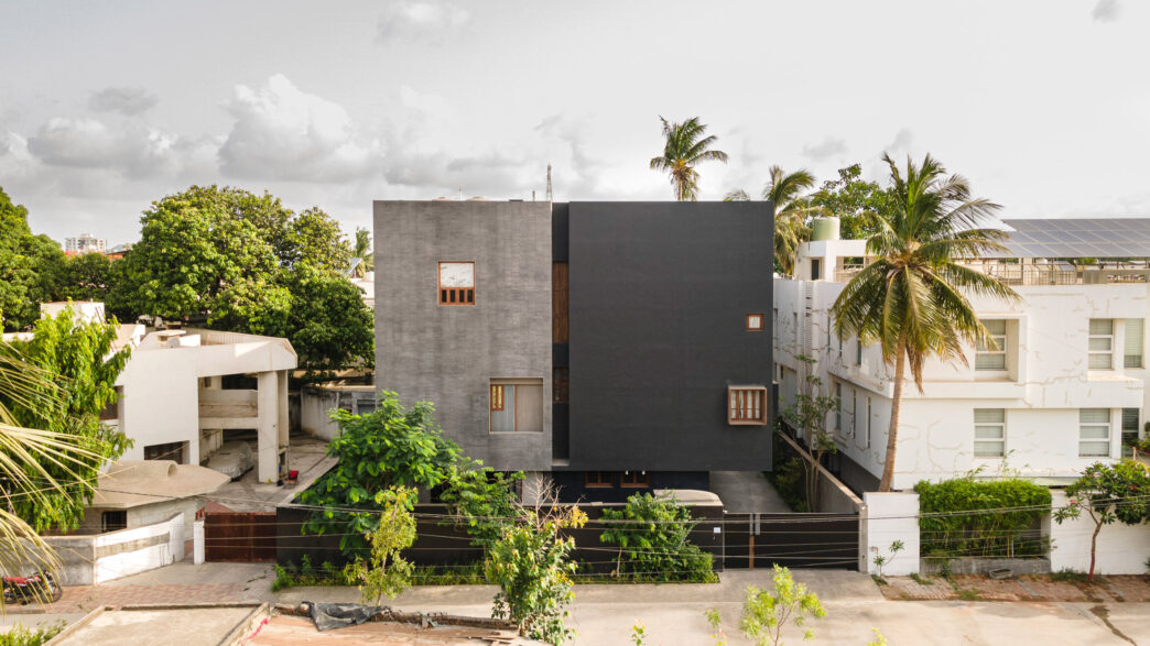 Venue/architecture.

Diseño arquitectónico de vivienda unifamiliar en Puebla, México. La propiedad destaca por su innovador diseño y paleta de colores. #InmobiliareSummits #RealEstate