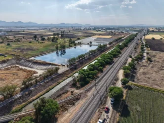 city/destination
Vista aérea del corredor industrial Naucalpan-Huehuetoca, México. Infraestructura clave para el real estate y el crecimiento regional.