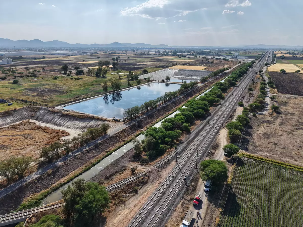 city/destination
Vista aérea del corredor industrial Naucalpan-Huehuetoca, México. Infraestructura clave para el real estate y el crecimiento regional.