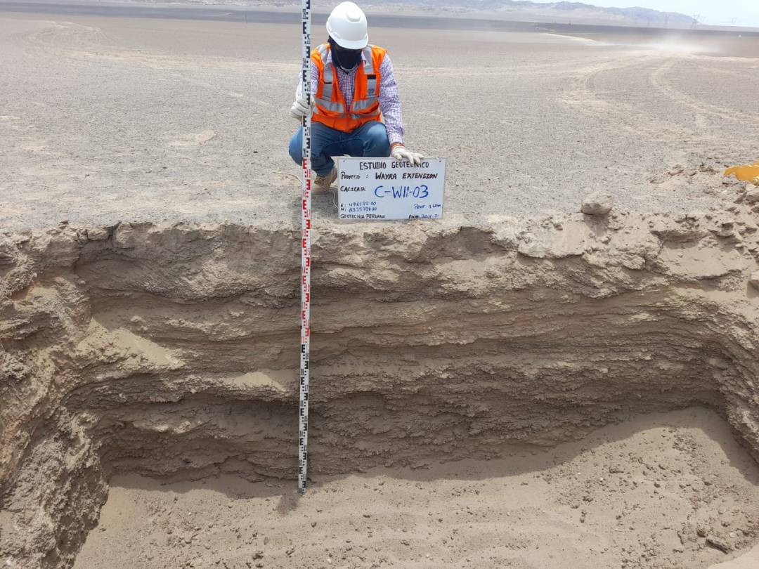 Venue/Architecture.

Inspección geotécnica en sitio de construcción. Estudio de suelo para proyecto Tren Maya. México, LATAM.