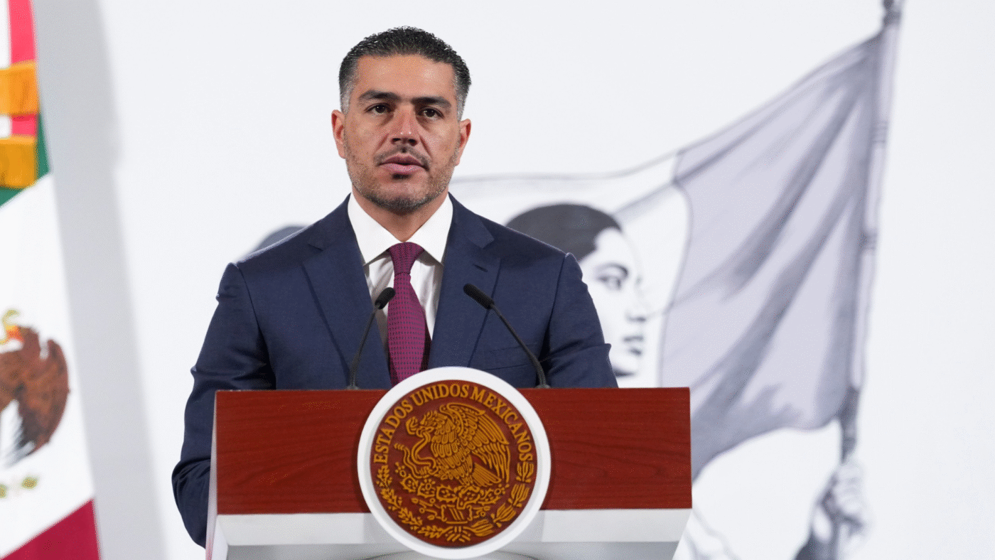 Speaker/headshot.

Orador en Inmobiliare Summits, conferencia de real estate en México. El evento reúne a líderes del sector LATAM.