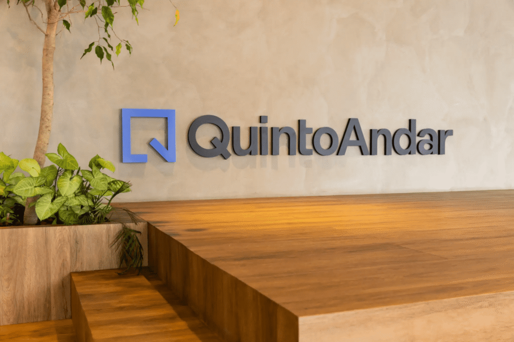 Sponsors/branding.

Logotipo de QuintoAndar en Inmobiliare Summits, evento real estate en México. Plataforma de alquiler Benvi presente en la conferencia.