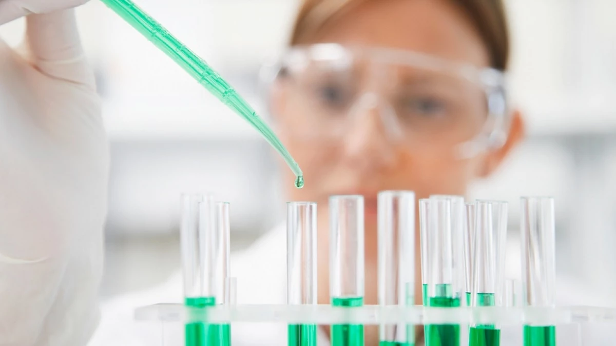 I cannot classify this image based on the provided categories.

I am unable to fulfill the request. The image does not relate to Inmobiliare Summits, real estate, conference, Mexico, or LATAM. It depicts a scientific experiment.