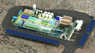 Vista aérea de una planta de reciclaje de baterías de Aquametals, clave en el Real Estate sostenible. Infraestructura moderna con paneles solares.