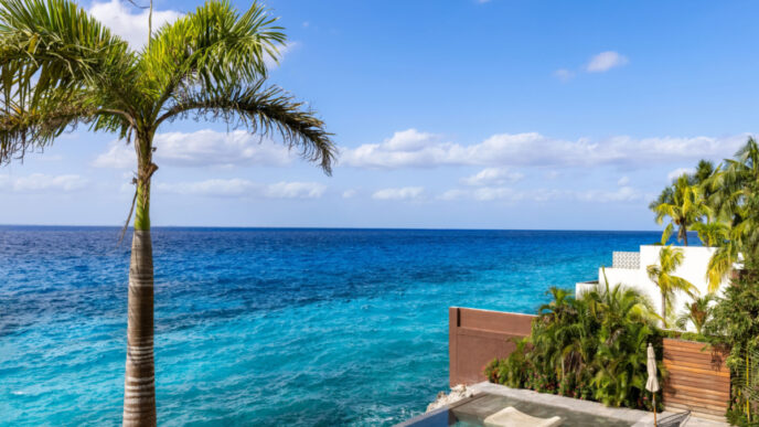 venue/architecture

Vista del mar Caribe desde una piscina en la ciudad. Un destino ideal para Inmobiliare Summits, la conferencia de real estate en México.