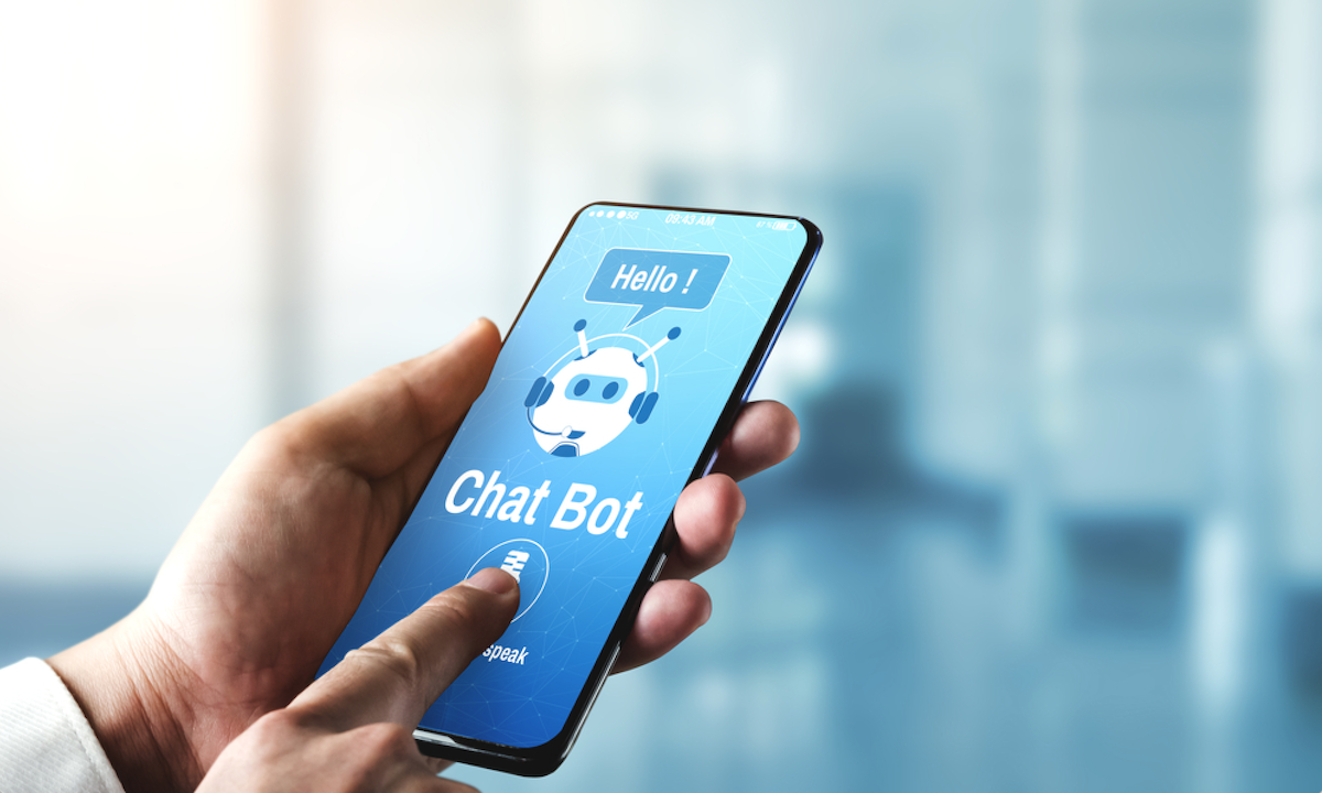 speakers/headshot

Chatbot en pantalla de móvil. Sector retail adapta experiencias hiperpersonalizadas con IA en Inmobiliare Summits México.