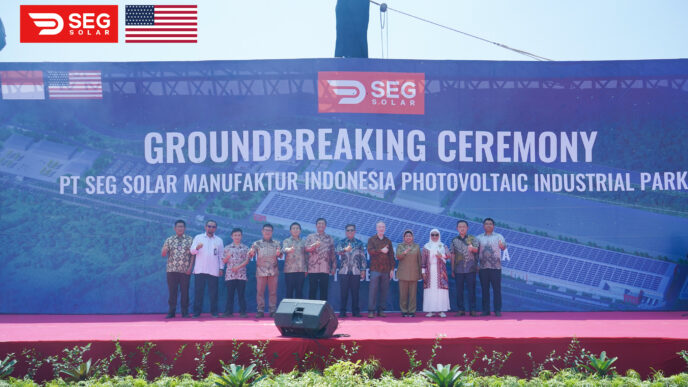 Sponsors/Branding

Ceremonia de inauguración de PT SEG Solar Manufactur Indonesia Photovoltaic Industrial Park. Marca SEG Solar.