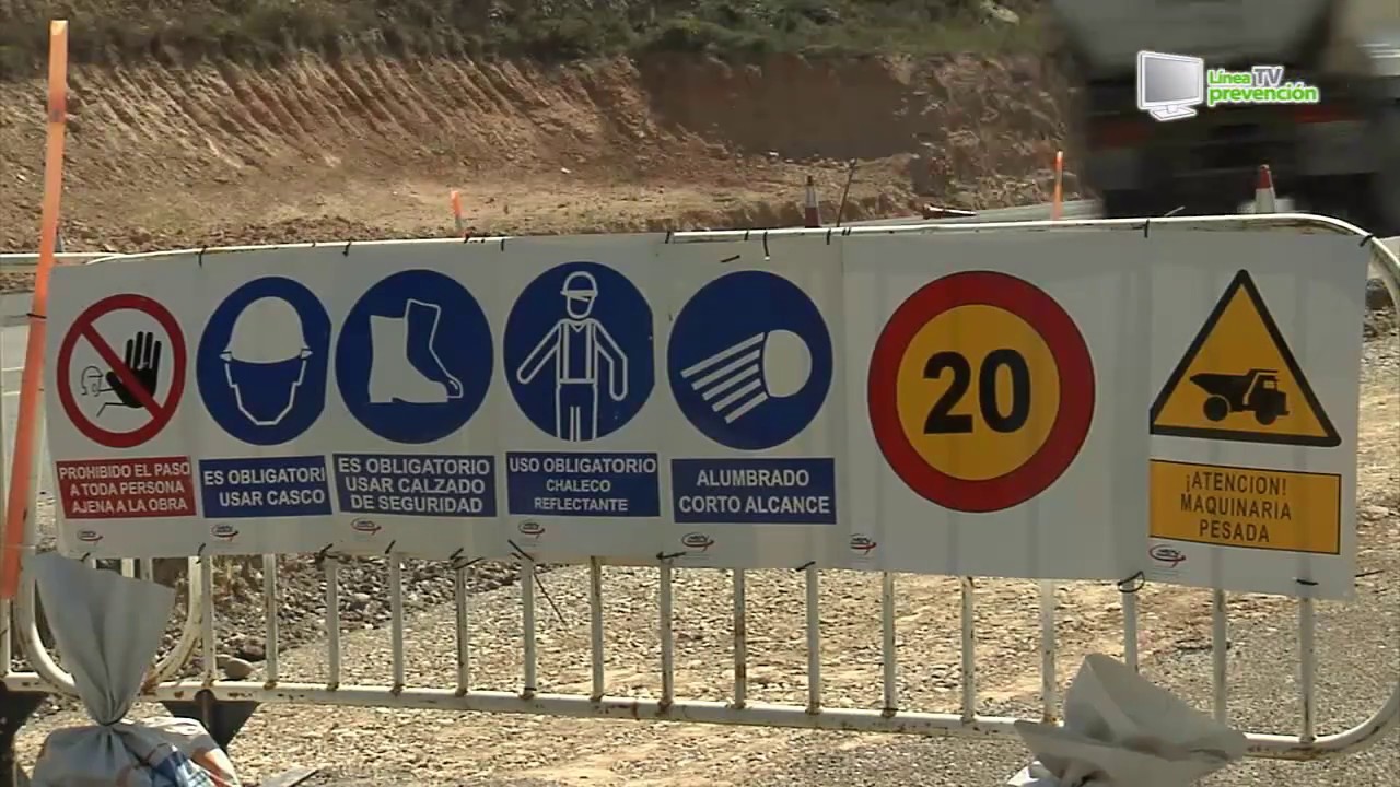 venue/architecture
Señalización de seguridad vial en obra de construcción. Medidas de seguridad para la industria en Inmobiliare Summits México.