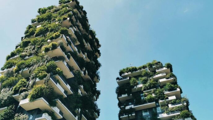 Edificios verdes en LATAM. Arquitectura sostenible en Inmobiliare Summits. Diseño urbano innovador. LEED Versión 5 en México.