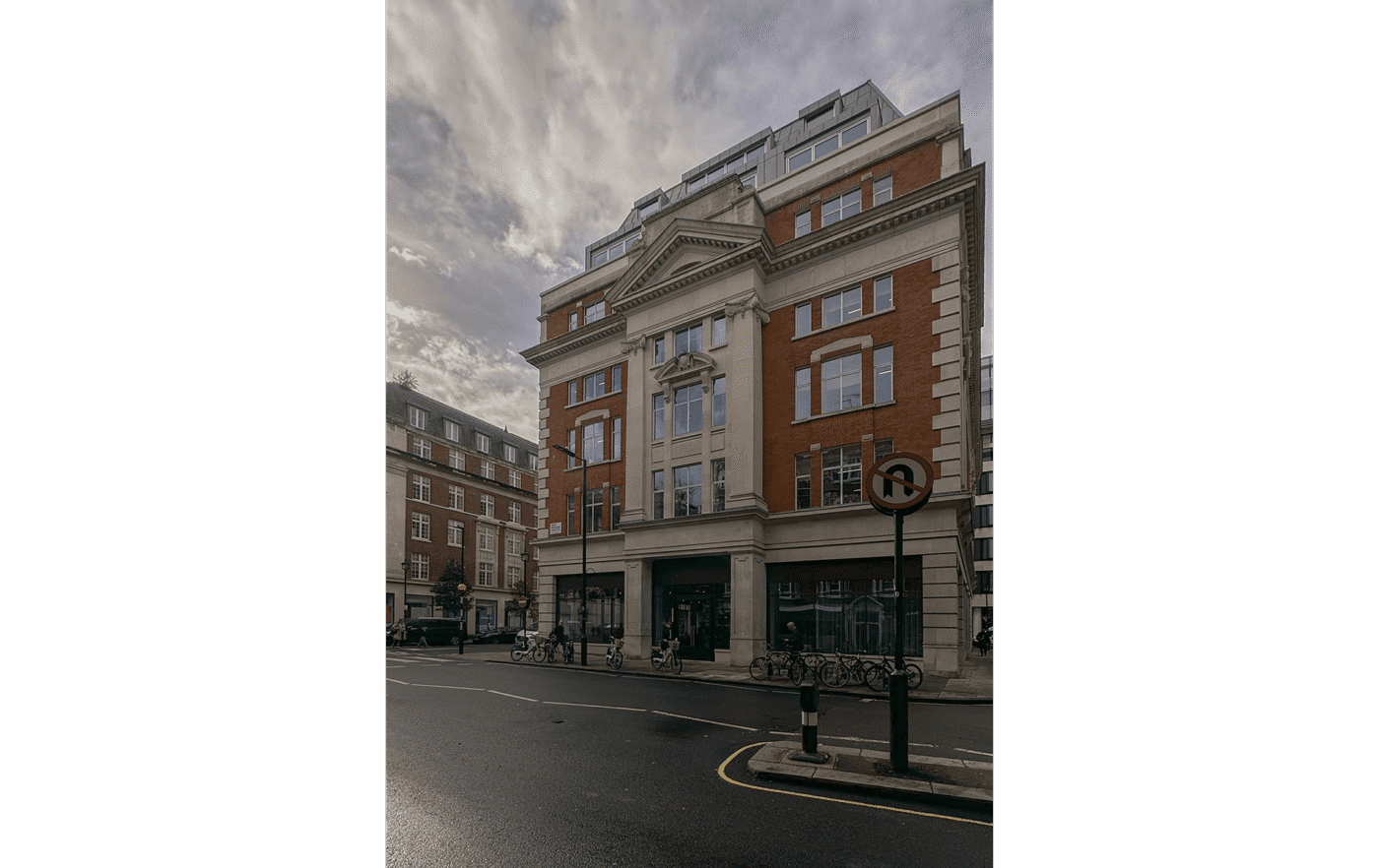 Edificio en Londres, nueva oficina de Sordo Madaleno Arquitectos. Arquitectura urbana en la ciudad, expansión internacional. Inmobiliare Summits.