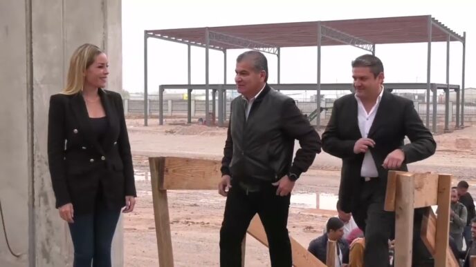 Venue/architecture

Inauguración del Parque Industrial Surman en Torreón, México. Desarrollo de bienes raíces con nuevos espacios industriales.