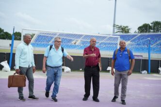 Venue/architecture.

Grupo de asistentes recorre sede de Inmobiliare Summits en México. Conferencia LATAM de real estate en la ciudad.