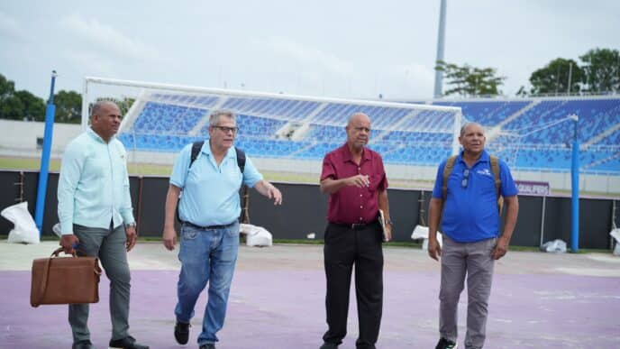 Venue/architecture.

Grupo de asistentes recorre sede de Inmobiliare Summits en México. Conferencia LATAM de real estate en la ciudad.