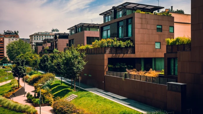 Venue de Inmobiliare Summits: Arquitectura moderna y áreas verdes en la ciudad. Espacio para conferencias y networking de real estate en LATAM.