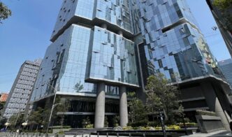 venue/architecture
Torre Diana, sede de Inmobiliare Summits, conferencia de real estate en México. Arquitectura moderna en la ciudad.