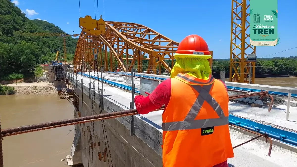 Venue/Architecture.

Avance del Tren Maya, proyecto de infraestructura en México. Trabajador en obra del Tramo 1. #TrenMaya #Infraestructura #México