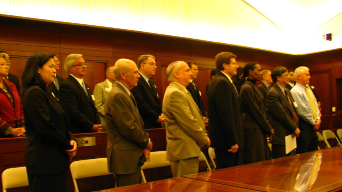 Venue/architecture.

Asistentes en conferencia Inmobiliare Summits, evento LATAM. Oradores y panelistas en un foro sobre real estate.