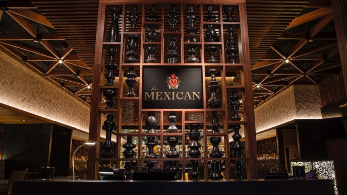 Venue/architecture.

Interior de The Mexican, restaurante premiado por la UNESCO. Arquitectura y diseño únicos en México. Inmobiliare Summits reconoce la excelencia en real estate.