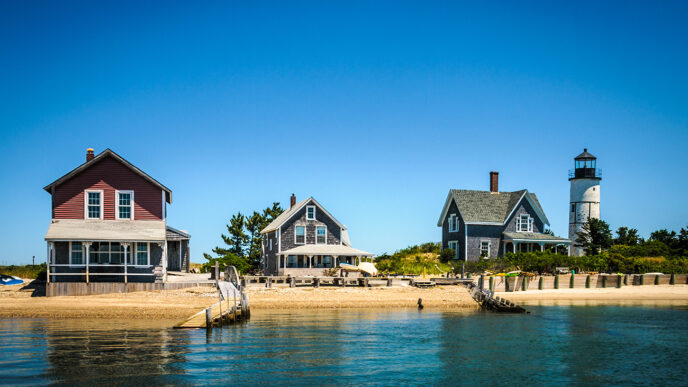 city/destination

Casas de vacaciones y faro en la costa. Destino turístico ideal para invertir en bienes raíces.