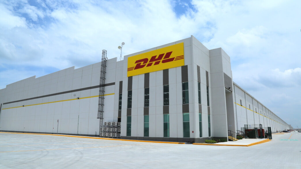 Sponsors/branding.

Edificio de DHL en Nuevo León. Vitti Logistics anuncia avance de obras. Inmobiliare Summits destaca inversión en real estate México.