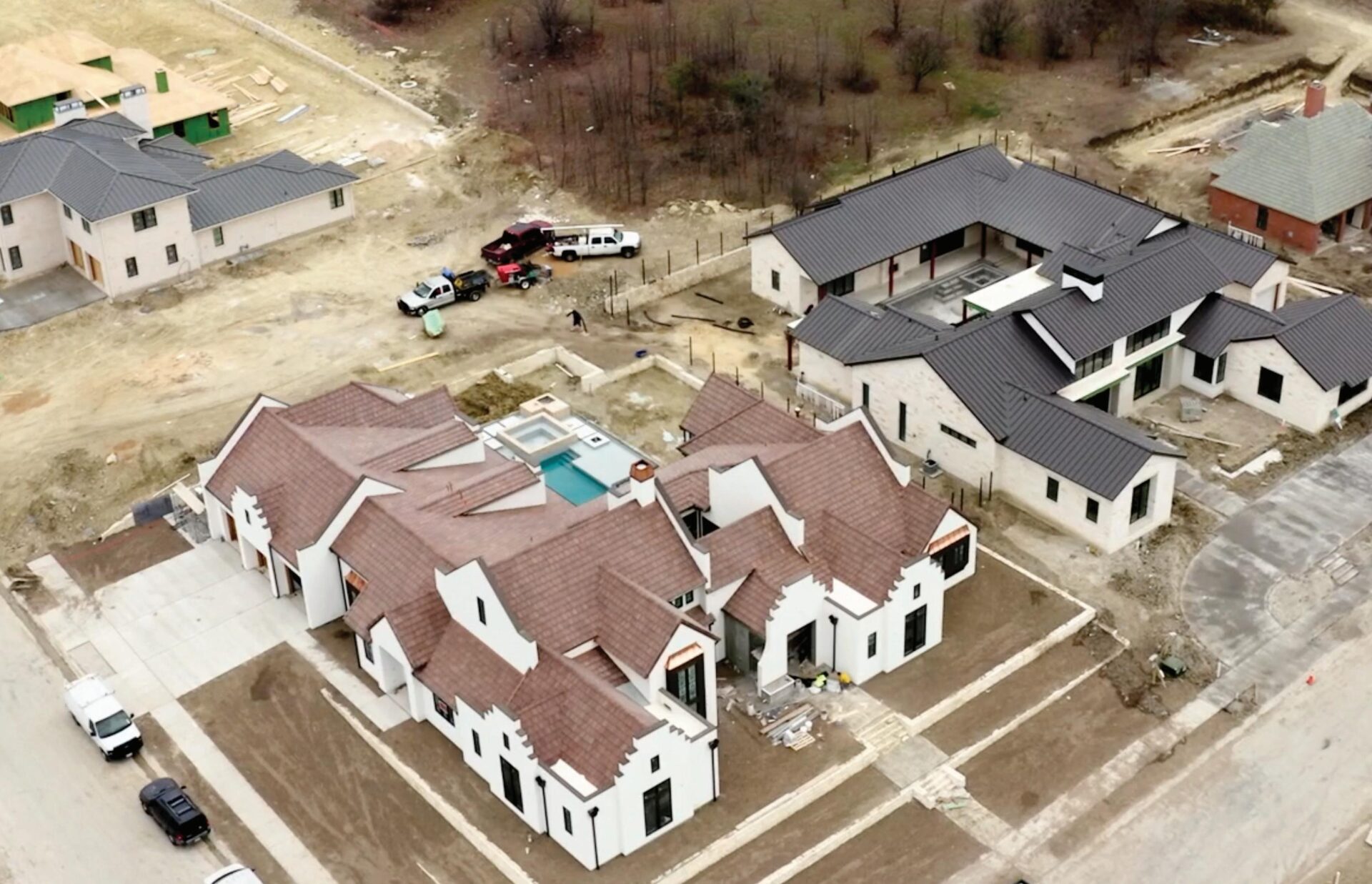 Venue/architecture.

Vista aérea de residencias en construcción. Inmobiliare Summits analiza el futuro del real estate en México y LATAM, priorizando la vivienda.
