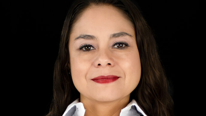 speakers/headshot
Retrato de oradora en Inmobiliare Summits, conferencia de real estate en México. Experta comparte su visión en evento LATAM.