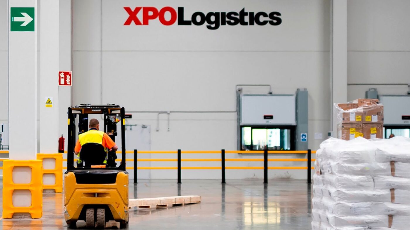 Sponsors/branding

Montacargas en almacén de XPO Logistics. Logística y cadena de suministro en México y LATAM. Soluciones para el sector inmobiliario.