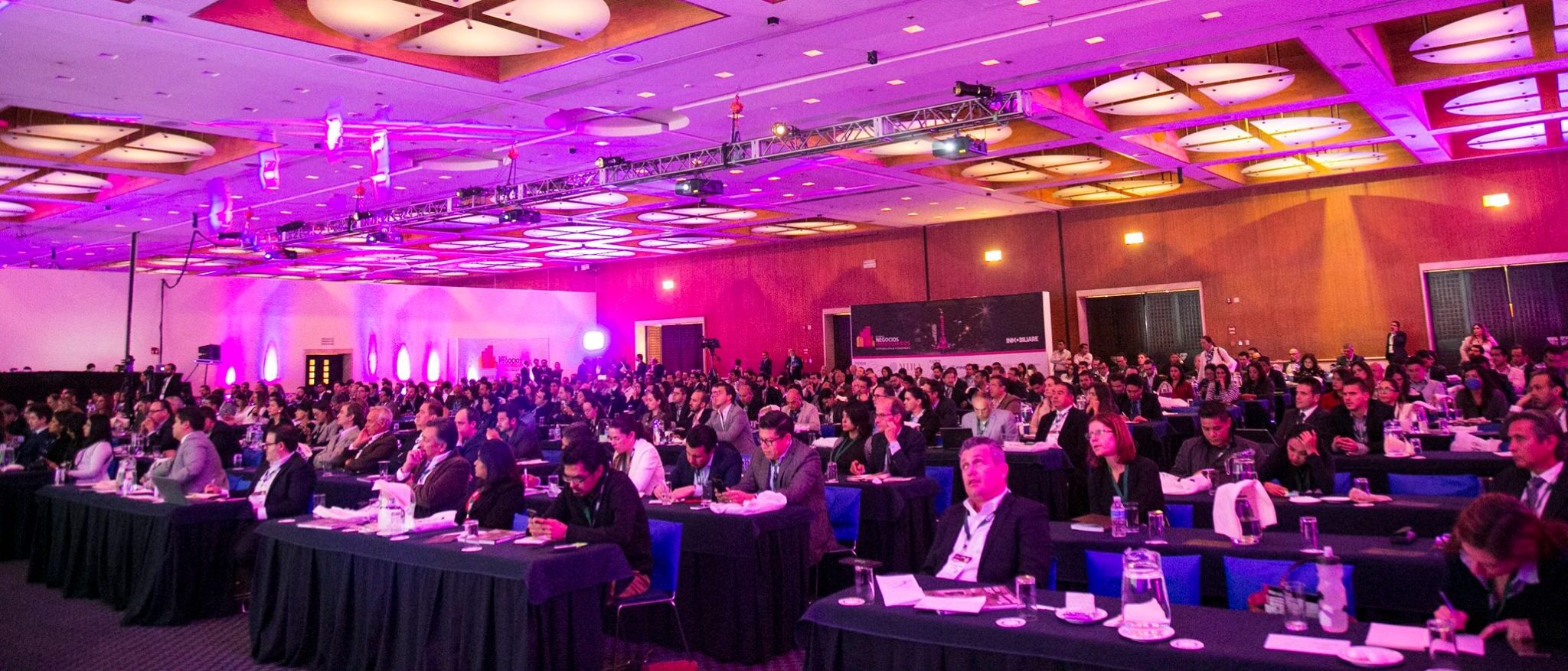 Producción de eventos inmobiliarios de alto impacto en México — Inmobiliare