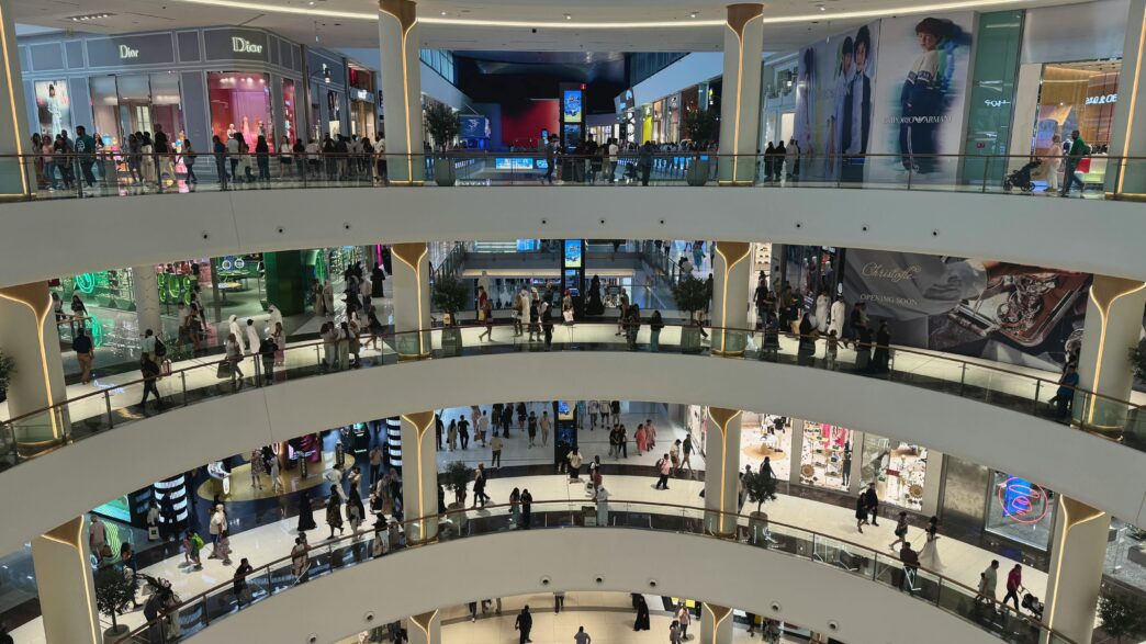 lujo-en-Emiratos-Árabes-Unidos-caída-ventas-malls-inmobiliare