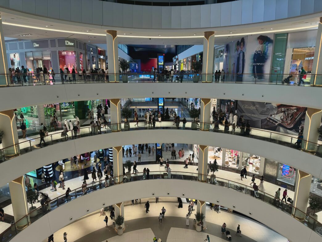lujo-en-Emiratos-Árabes-Unidos-caída-ventas-malls-inmobiliare