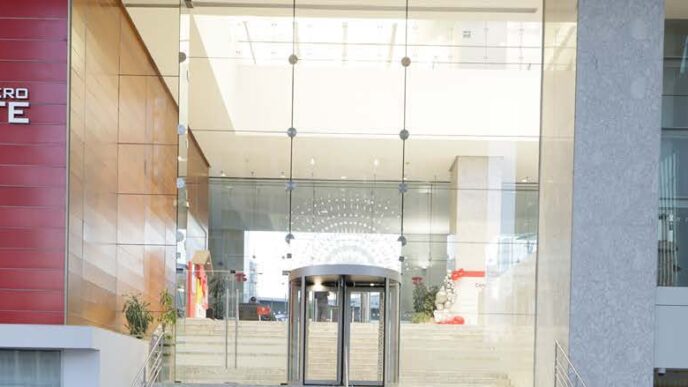 Acceso a instalaciones de Grupo Financiero Banorte en Monterrey